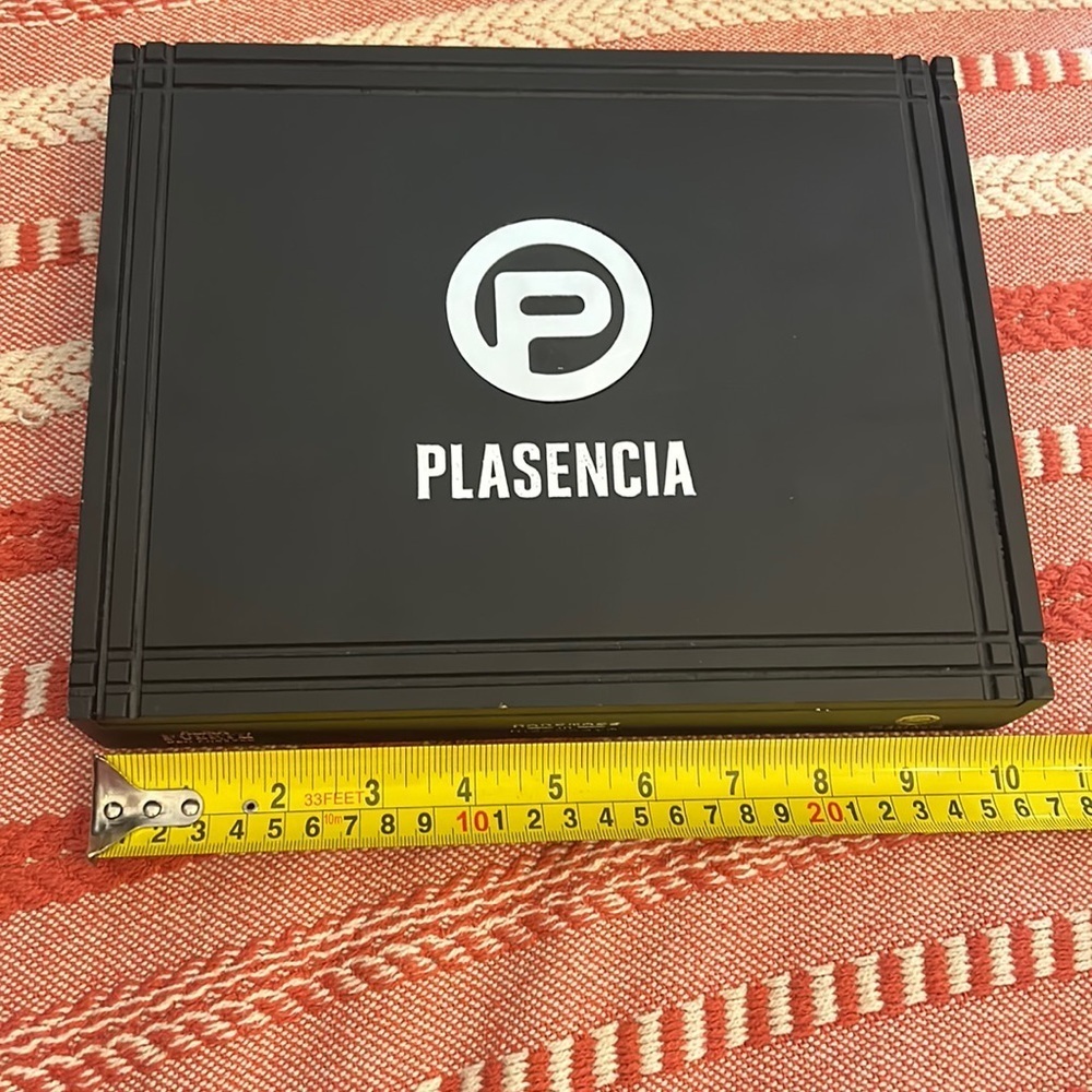 PLASENCIA wooden EMPTY cigar box GUC